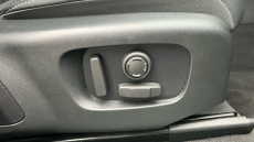 Land Rover Range Rover Velar 2.0 D200 R-Dynamic SE 5dr Auto Diesel Estate